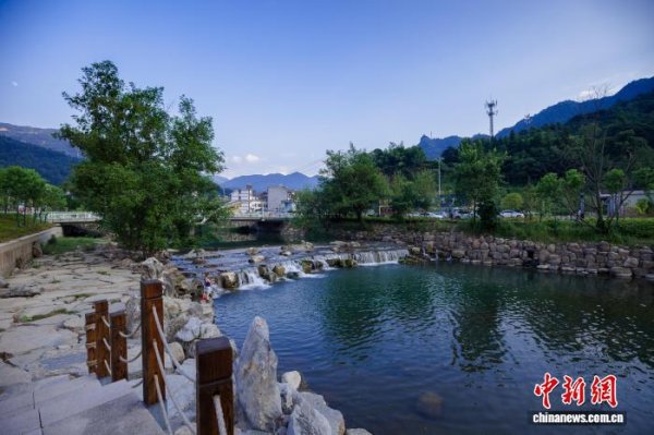 信汇网 湖北五峰：一湾清水“润”茶乡